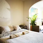 Apartment Flore
